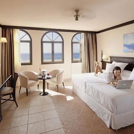 Отель Occidental Jandia Royal Level - Adults Only 4*